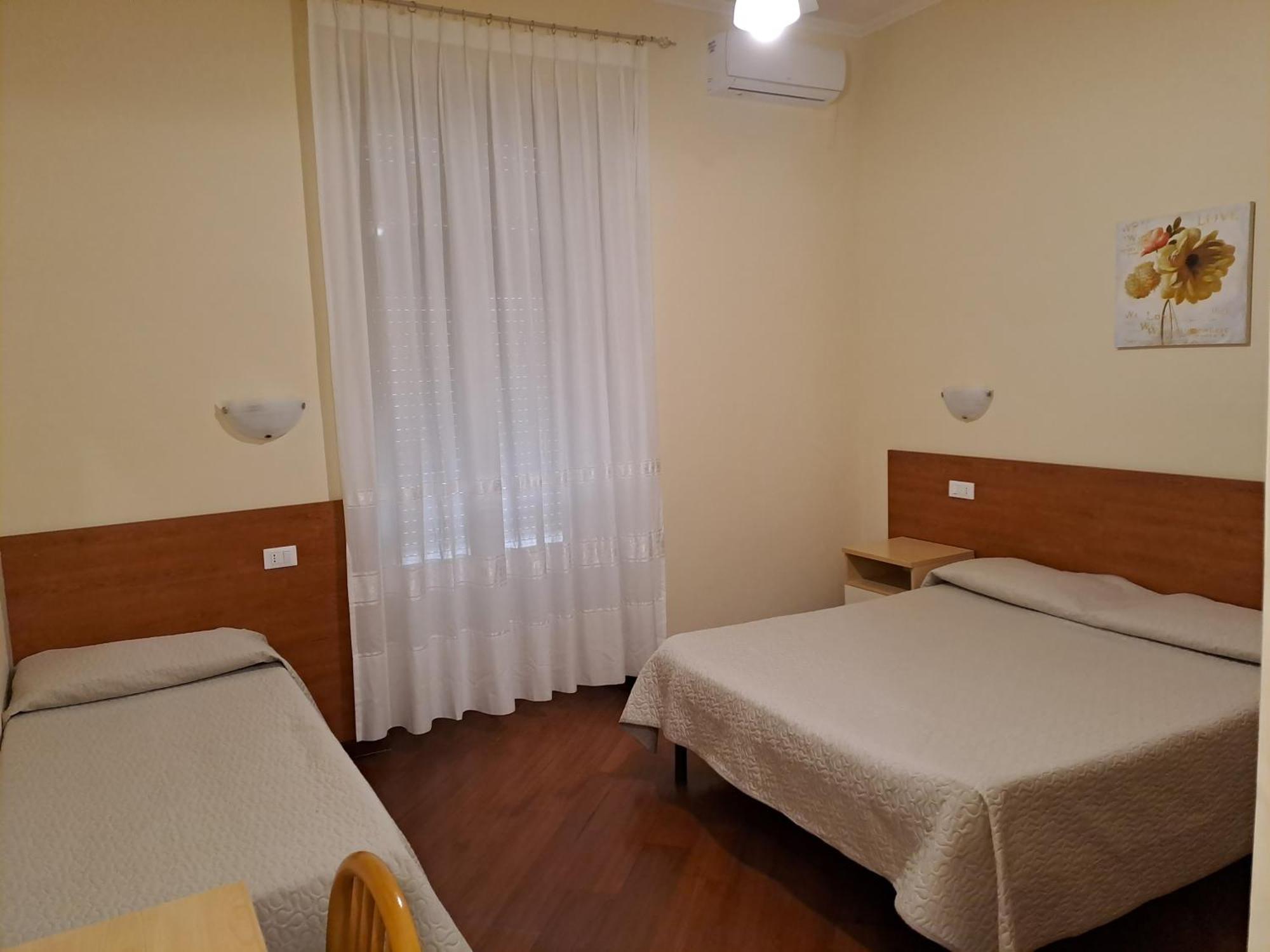 Hotel Villa Robinia Genzano di Roma Ngoại thất bức ảnh