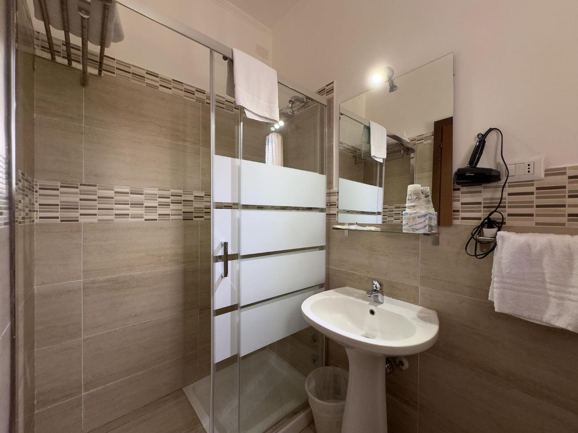 Hotel Villa Robinia Genzano di Roma Ngoại thất bức ảnh