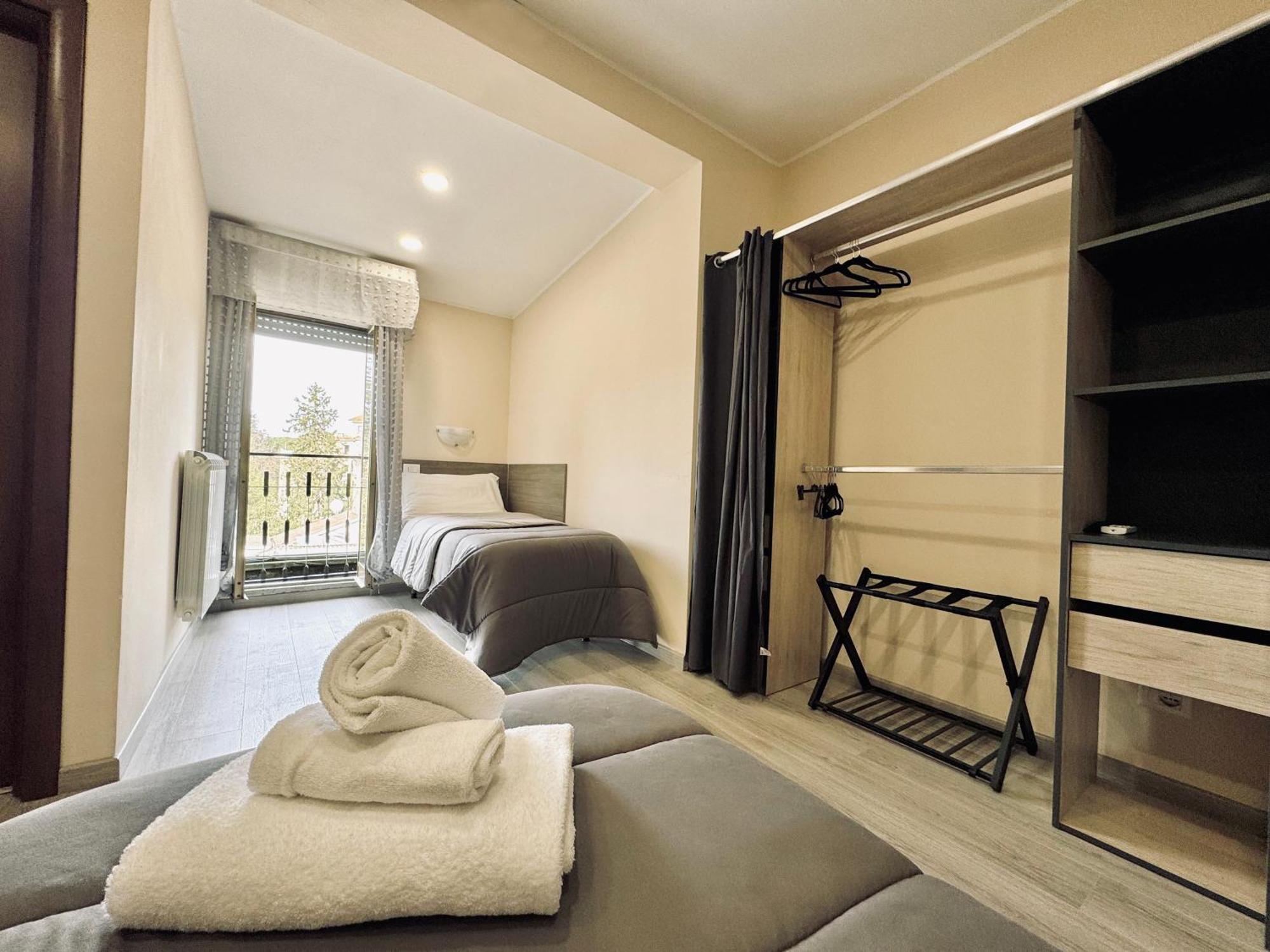 Hotel Villa Robinia Genzano di Roma Ngoại thất bức ảnh