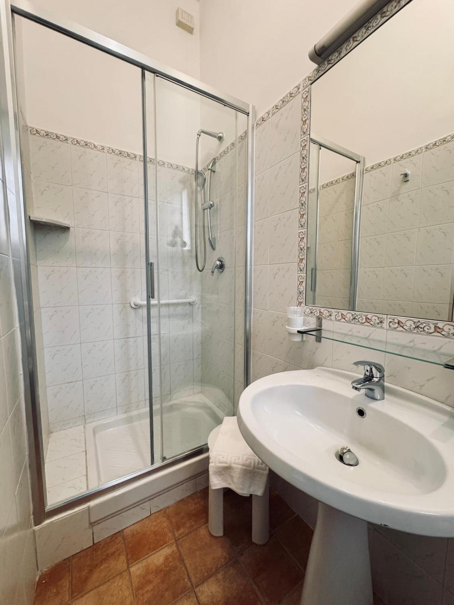 Hotel Villa Robinia Genzano di Roma Ngoại thất bức ảnh