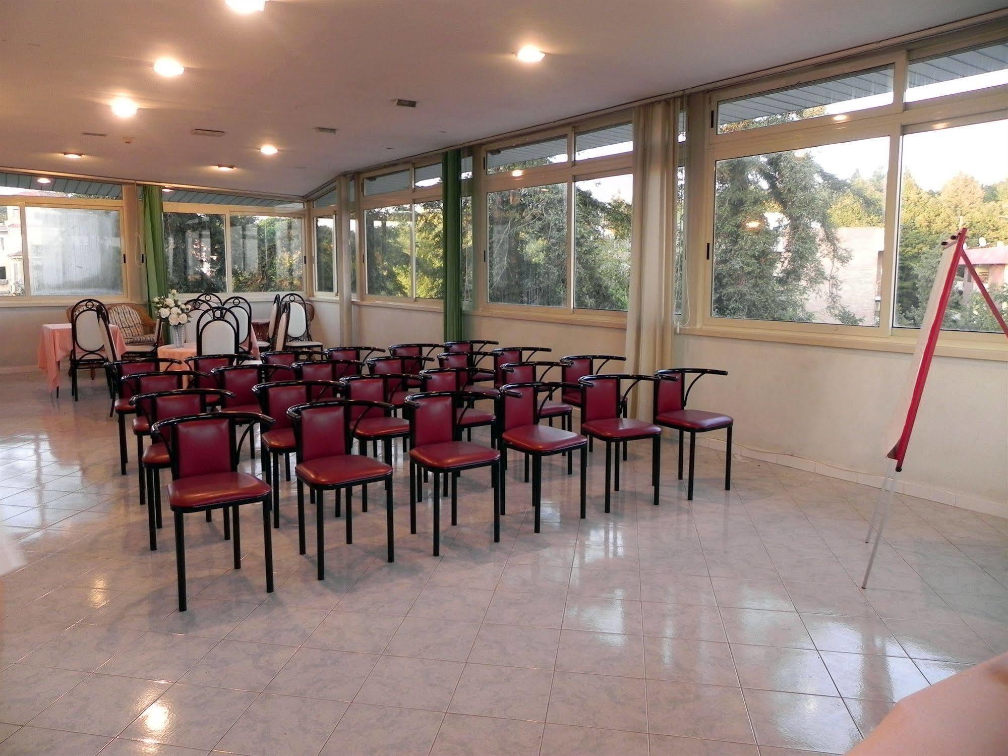 Hotel Villa Robinia Genzano di Roma Ngoại thất bức ảnh
